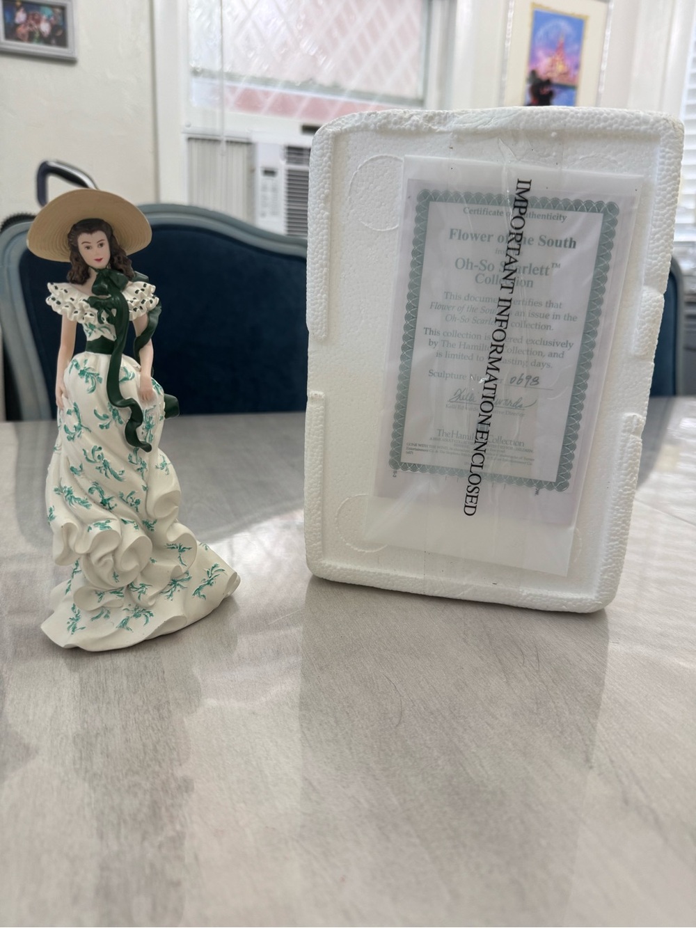 The Hamilton Collection Gone with the Wind Oh So Scarlett Figurine